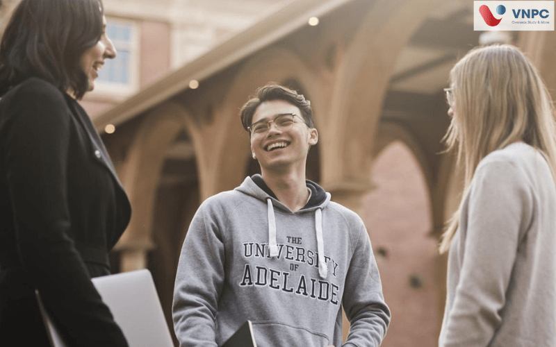 ​Eynesbury College 
